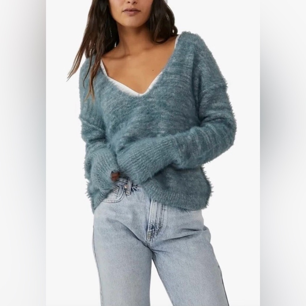 FREE PEOPLE Serendipity V Neck Fuzzy Sweater Size‎ Small